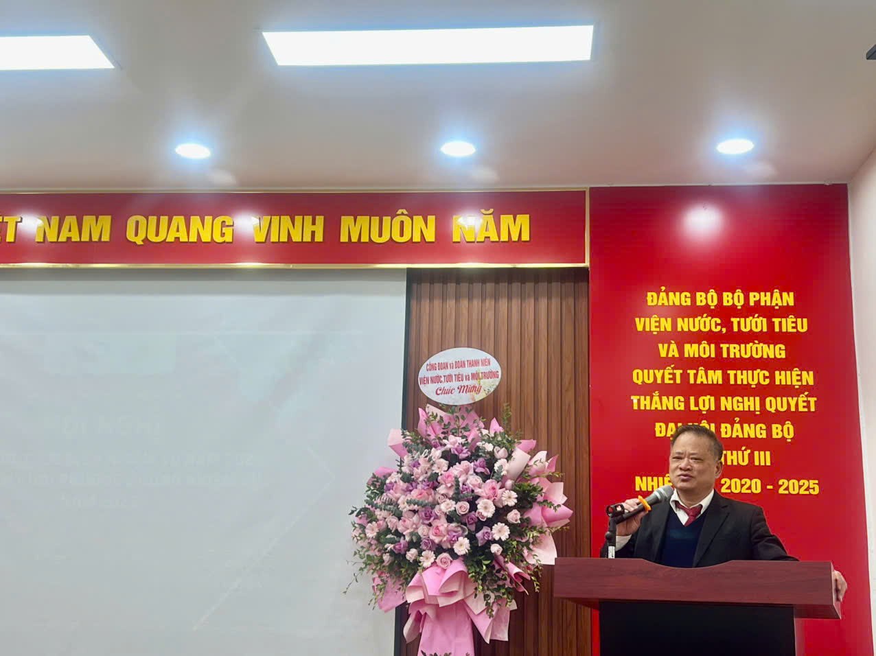 Hội nghị tổng kết công tác 2024 và Kế hoạch công tác 2025 Viện Nước, Tưới tiêu và Môi trường Hội nghị tổng kết công tác 2024 và Kế hoạch công tác 2025 Viện Nước, Tưới tiêu và Môi trường